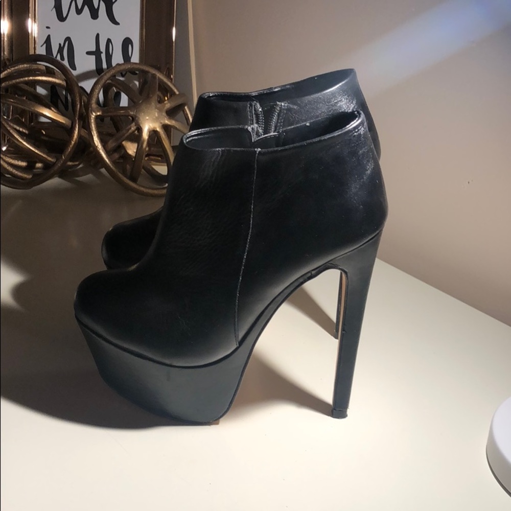 Aldo Platform boots
